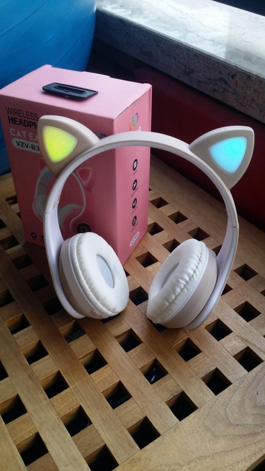 CAT EAR B39 bezicne bluetooth slusalice HIT blutut CAT EAR B39 bezicne bluetooth slusalice HIT blutut