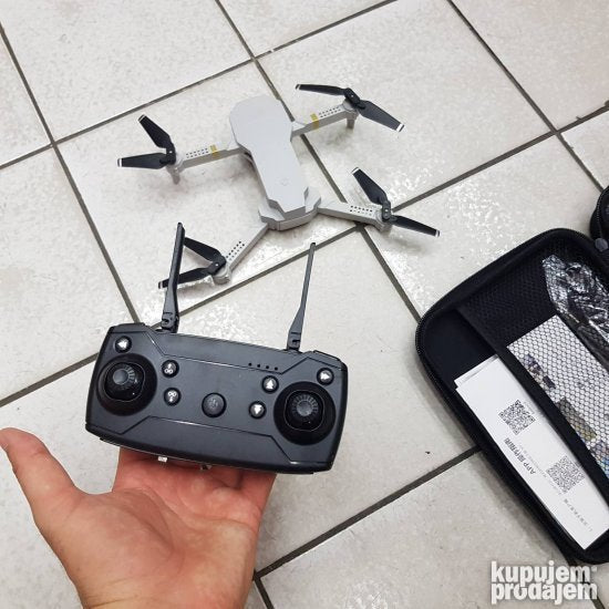 DRON sa kameromi Upravljanje preko tel i daljinskog DRON DRON