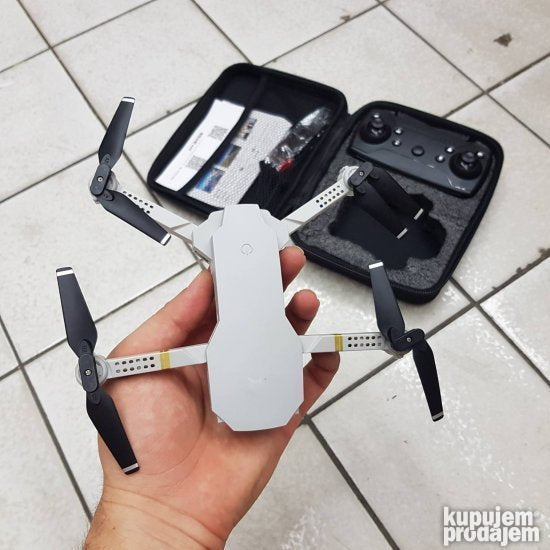 DRON sa kameromi Upravljanje preko tel i daljinskog DRON DRON