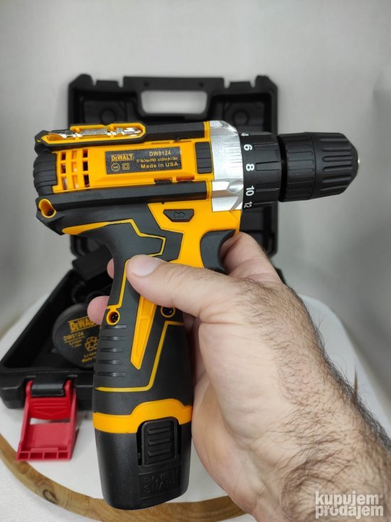 Dewalt Hobi aku busilica sa dve baterije - Slika 4
