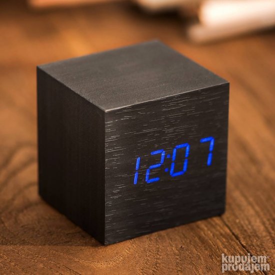 Digitalni sat mini Kocka Wooden clock