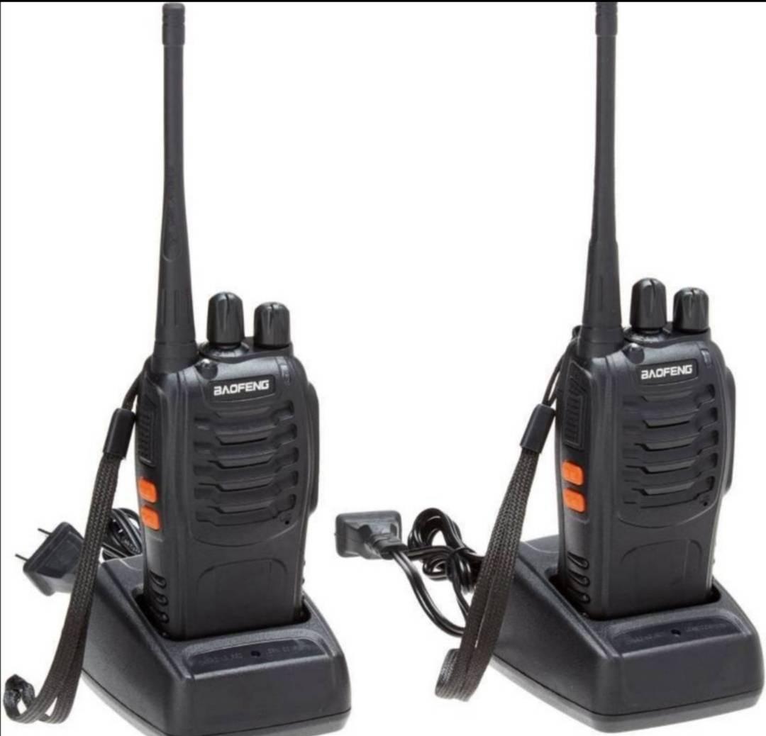 Dve radio stanice BF888 Dve radio stanice BF888