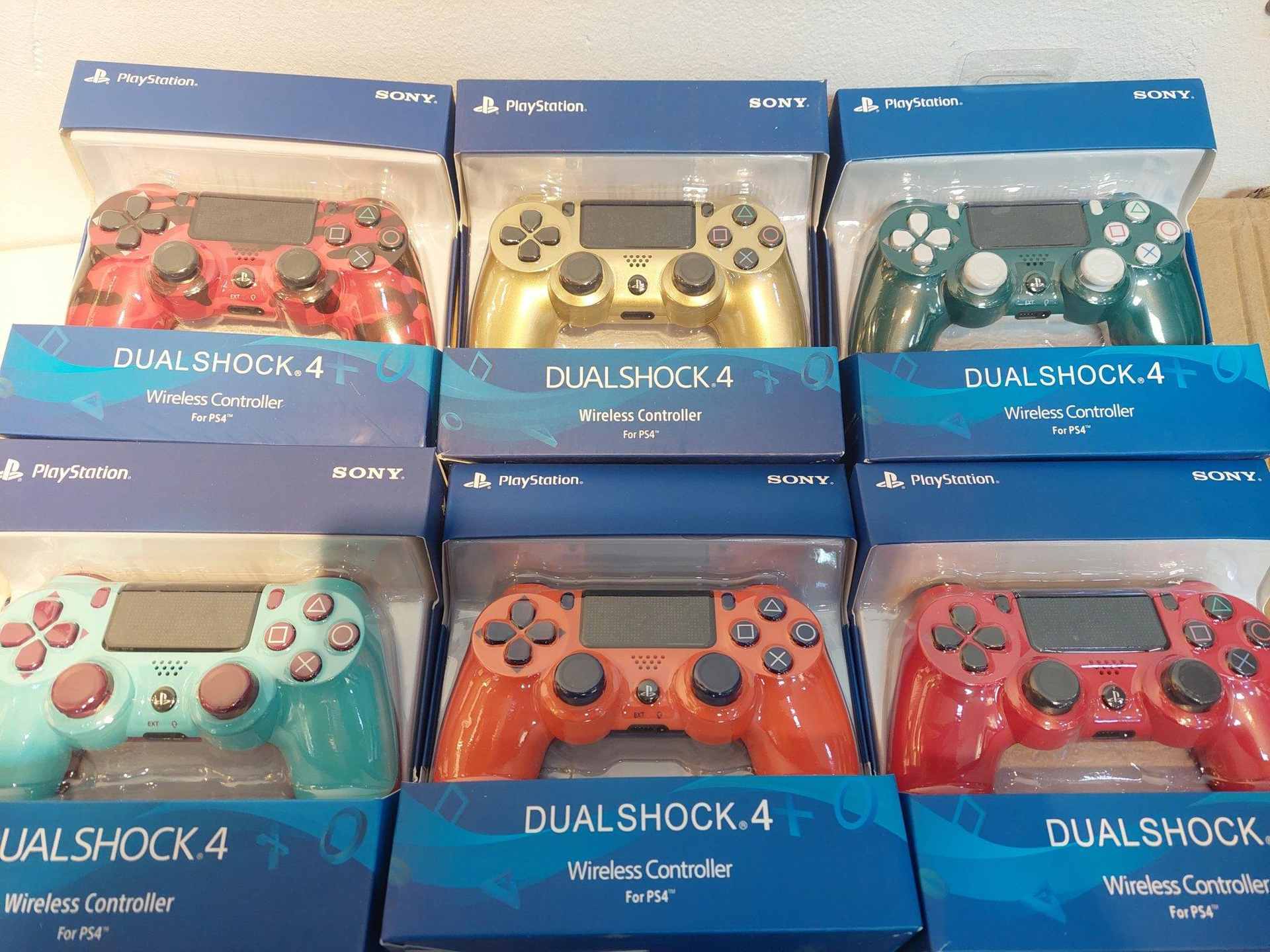 Dzojstik Dual Shock Sony PS4 Bezicni Vise boja Dzojstik Dual Shock Sony PS4 Bezicni Vise boja - Slika 4