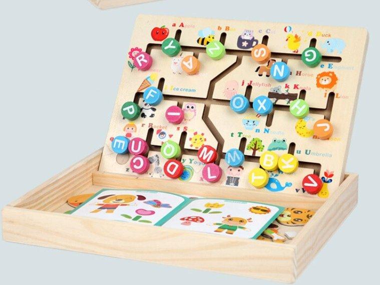 Edukativna tabla sa slovima i magnetima Edukativna tabla sa slovima i magnetima