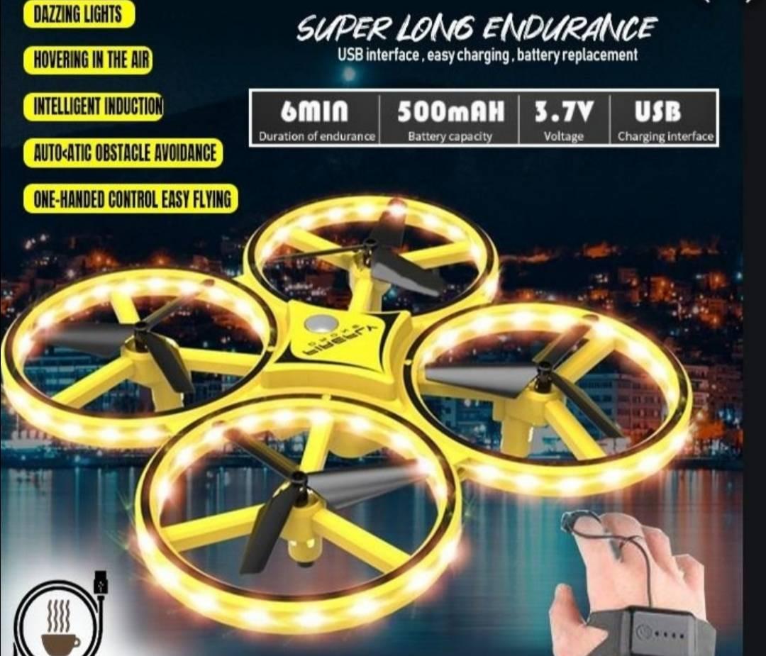 Fantastican dron i upravljanje rukom Fantastican dron i upravljanje rukom - Slika 3
