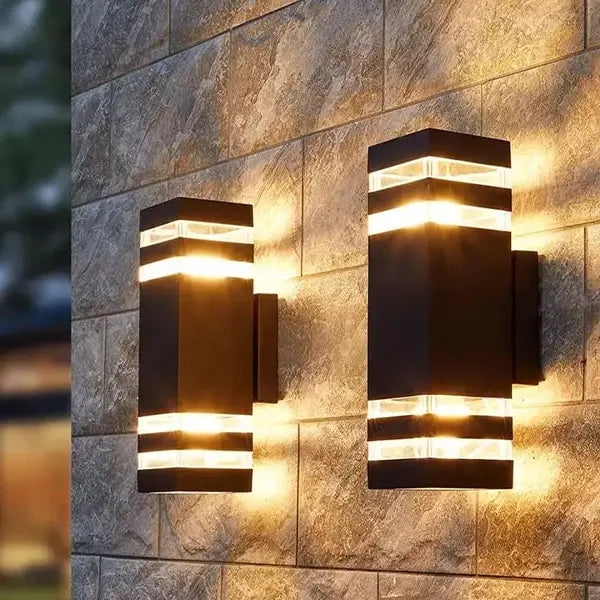 Fasadna Zidna Lampa Crna