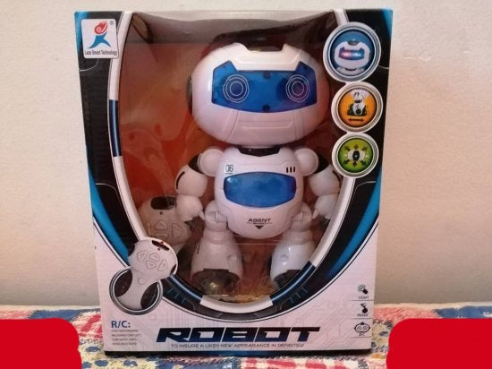 Igracka Robot Lezo