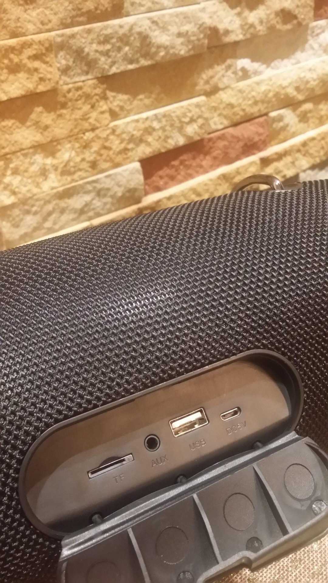 JBL extreme 2 Veliki prenosivi bluetooth zvucnik 30 cm 20 w