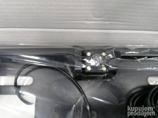 Kamera u ramu tablice Rikverc kamera - Slika 11