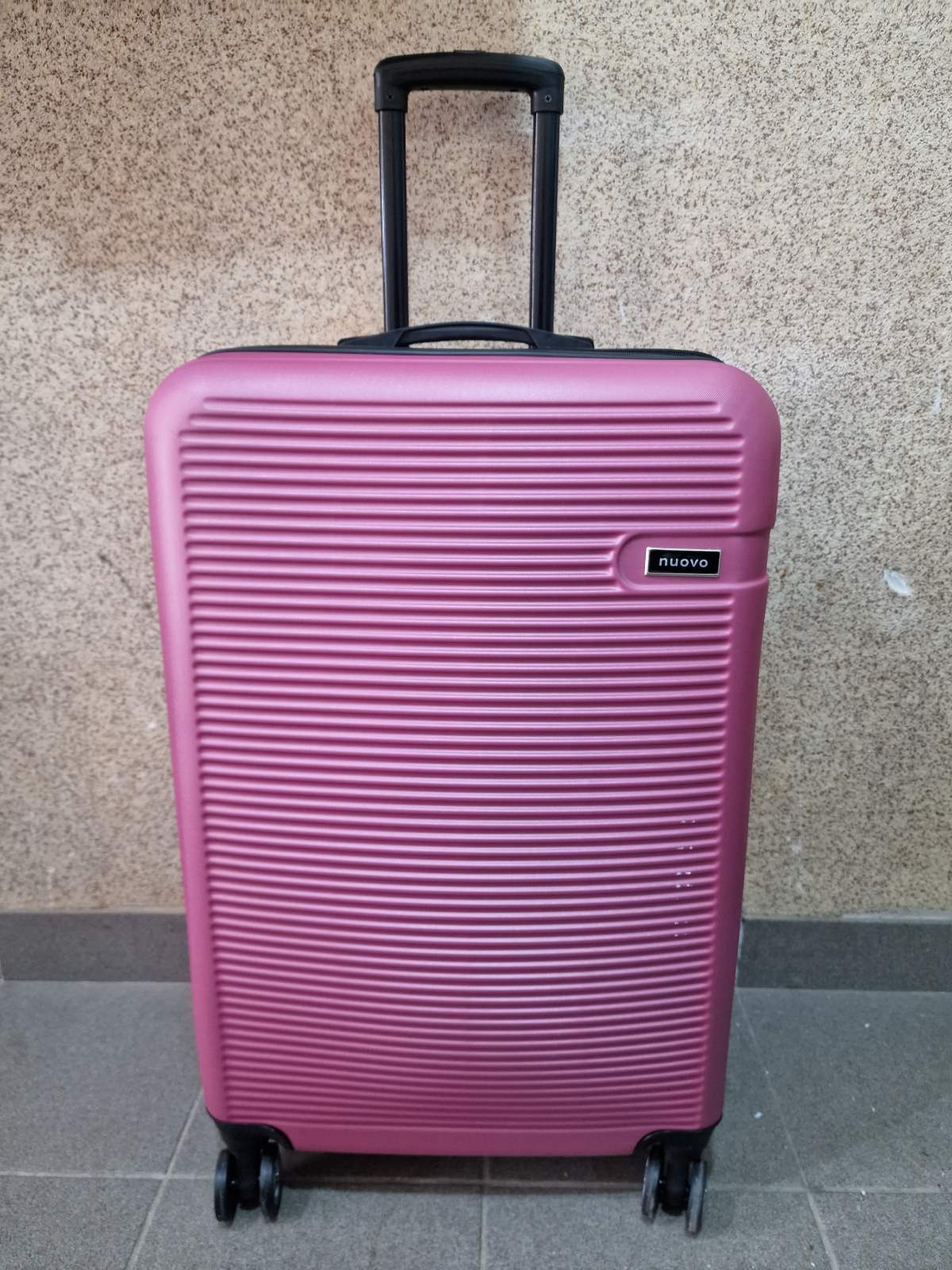 Kofer za putovanje od ABS sa 4 tockica Srednji Rozi