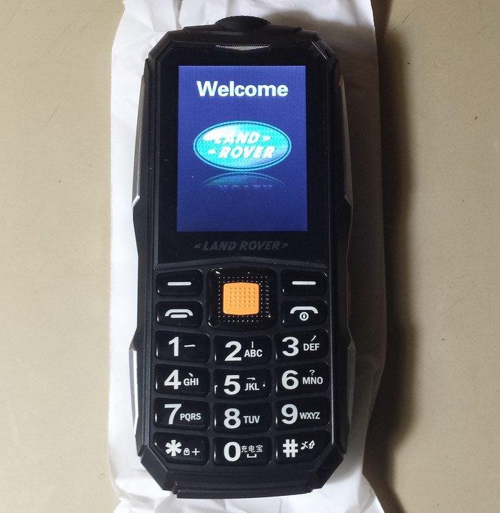 LAND ROVER C 9 mobilni telefon 2 SIM baterija 13800 srpski j LAND ROVER C 9 mobilni telefon 2 SIM baterija 13800 srpski j