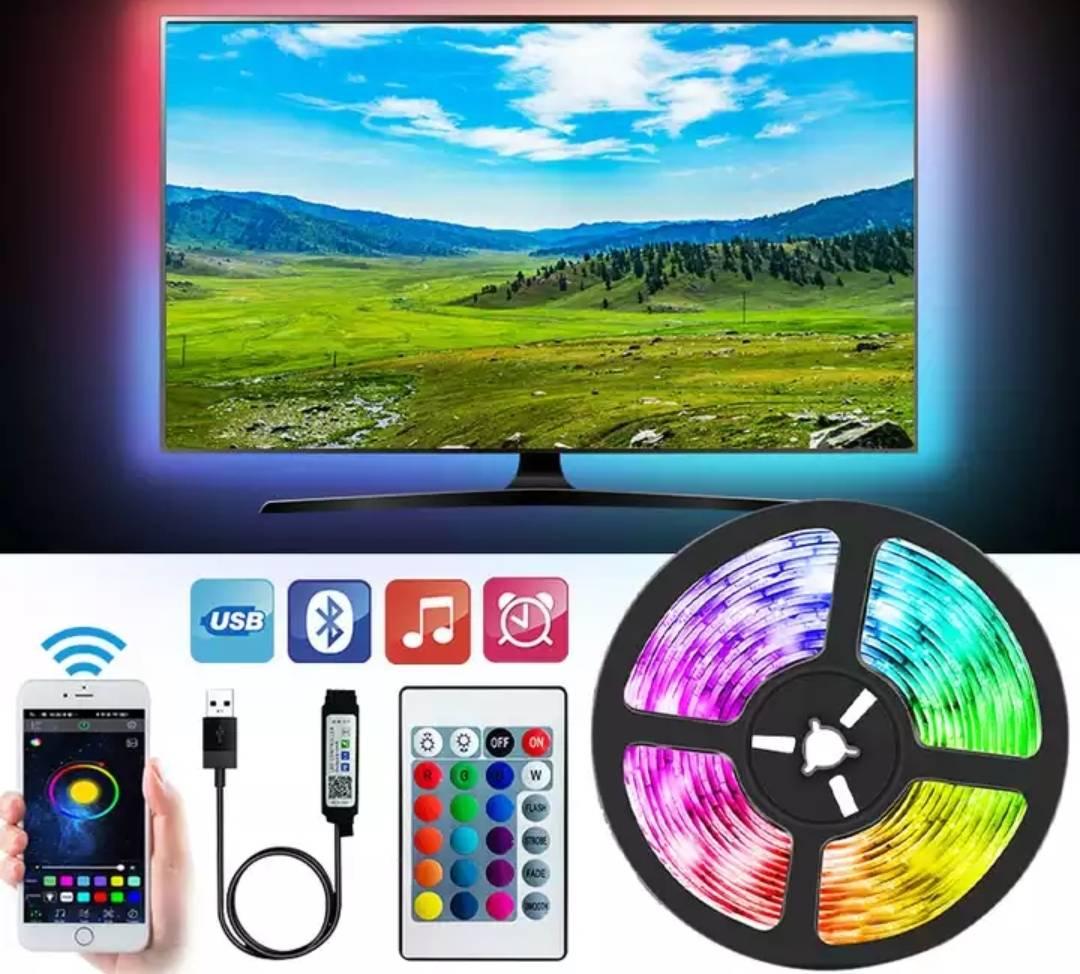 LED RGB traka sa USB kablom 3m LED RGB traka sa USB kablom 3m