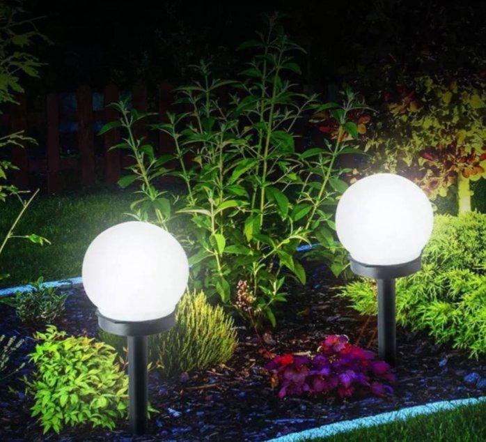Lampe za dvoriste solarne lampe za dvoriste 4 komada Lampe za dvoriste solarne lampe za dvoriste 4 komada