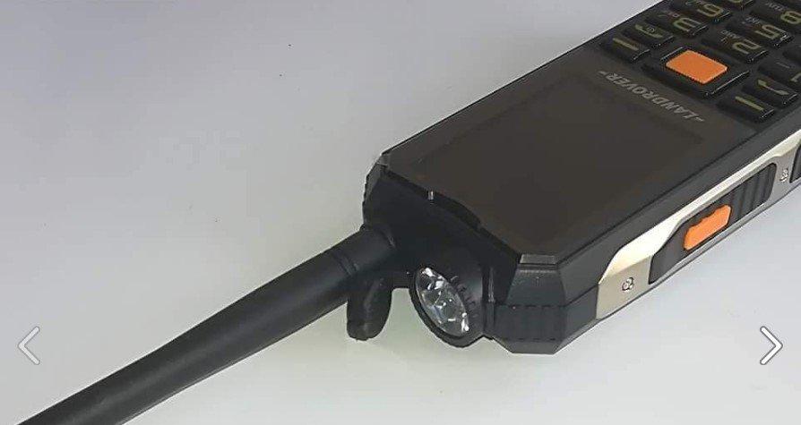 Land Rover F 8 mobilni telefon 2 sim i voki toki led lampa Land Rover F 8 mobilni telefon 2 sim i voki toki led lampa