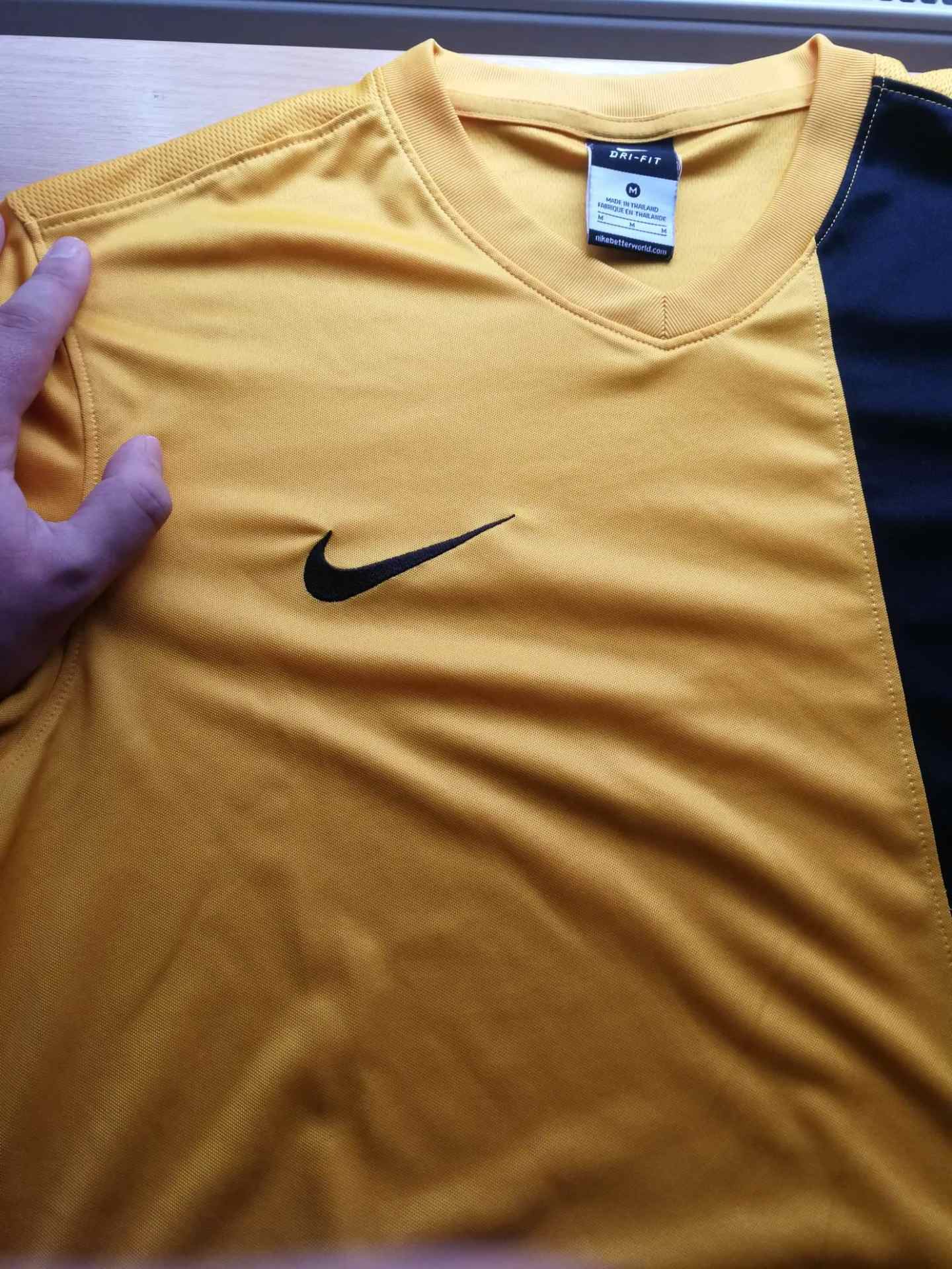 Majica Dri Fit Nike originalna vrlo malo nosena Majica Dri Fit Nike originalna vrlo malo nosena - Slika 5
