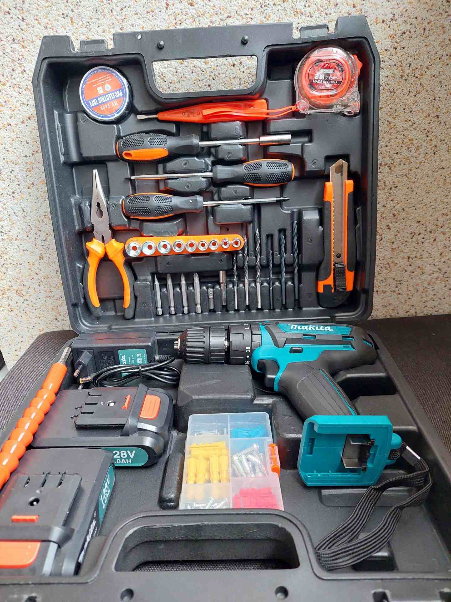 Makita aku srafilica busilica 128v Dve bat i alat u koferu Makita aku srafilica busilica 128v Dve bat i alat u koferu - Slika 3