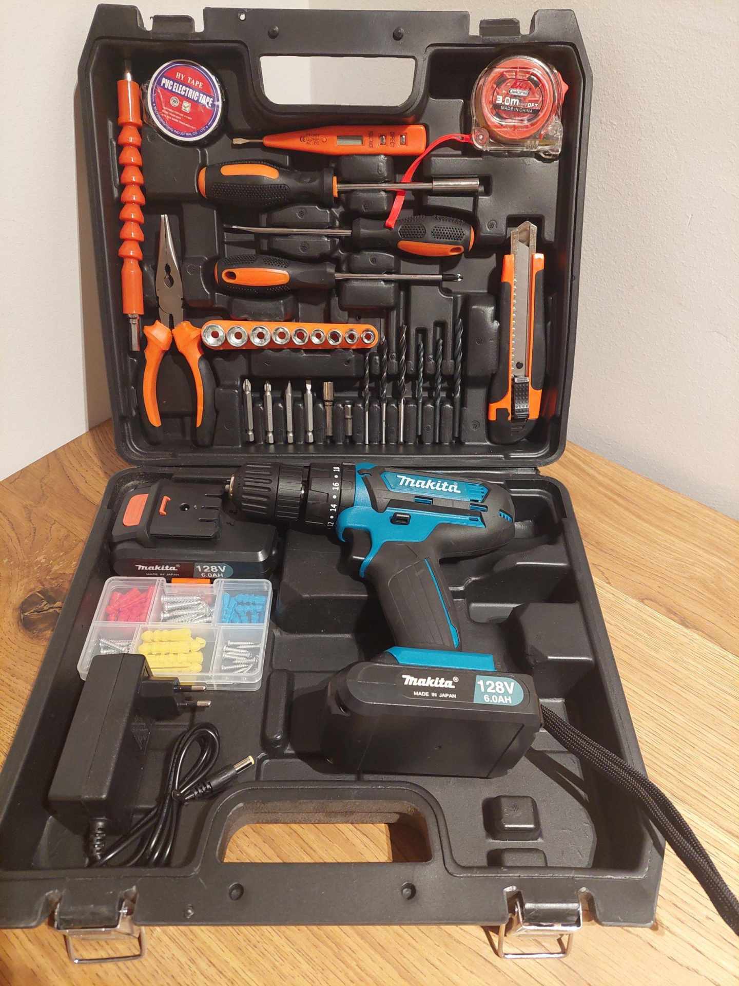Makita aku srafilica busilica 128v Dve bat i alat u koferu Makita aku srafilica busilica 128v Dve bat i alat u koferu - Slika 5
