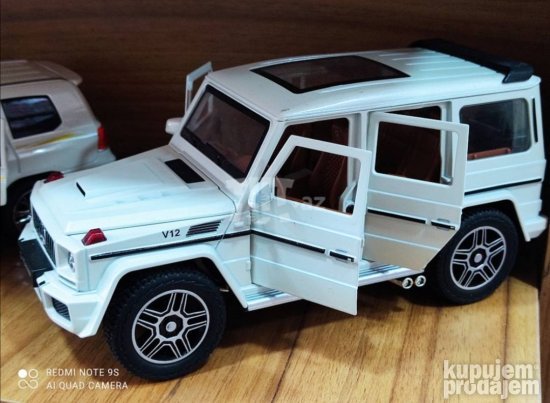 Mercedes Benz AMG muzicki metalni beli