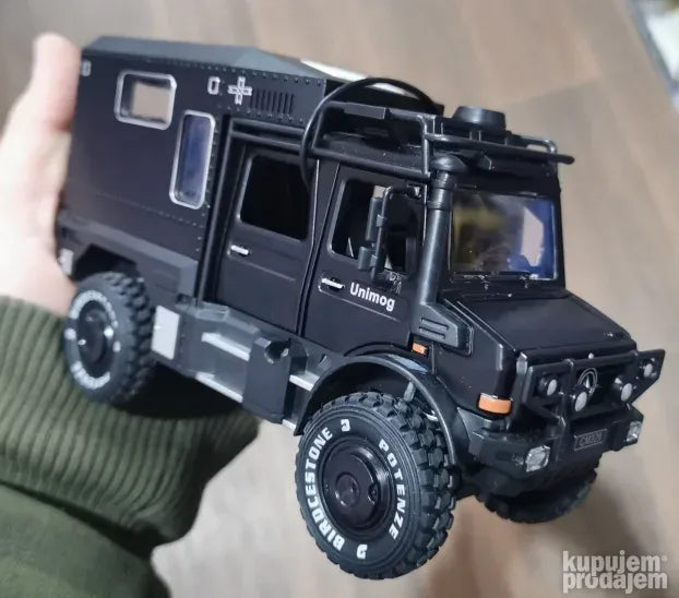Mercedes UNIMOG Policijski svetlo zvuk