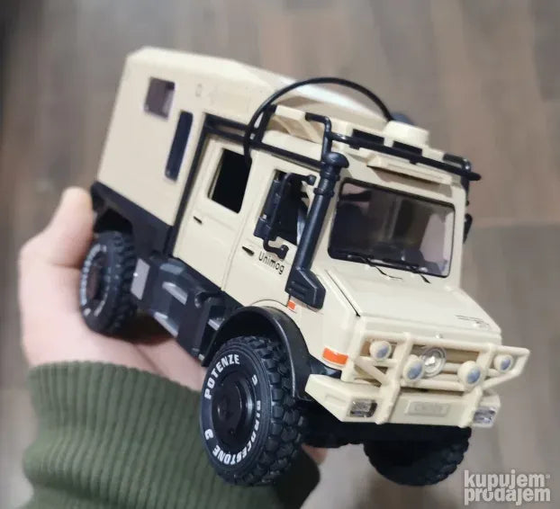 Mercedes UNIMOG Policijski svetlo zvuk