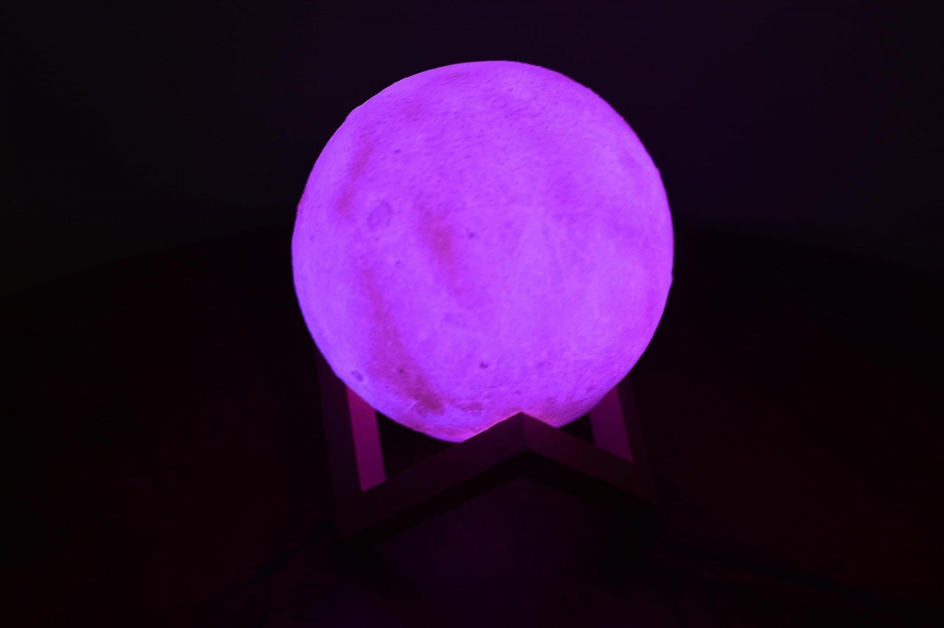 Mesec lampa 3 D lampa u obliku meseca Moon Lamp 15 cm Mesec lampa 3 D lampa u obliku meseca Moon Lamp 15 cm - Slika 8
