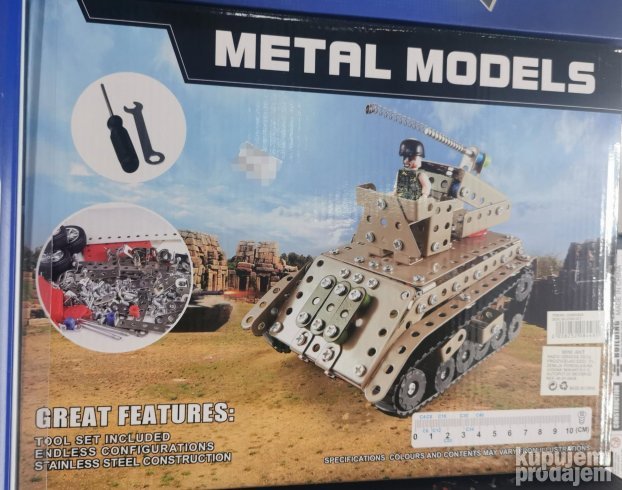 Metalni model WW2 na sklapanje 229 delova