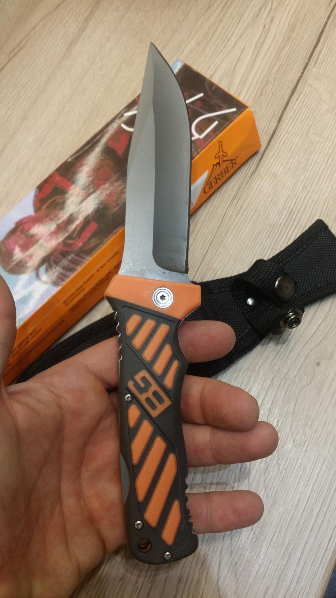 Noz GERBER Bear Grylls Fiksni