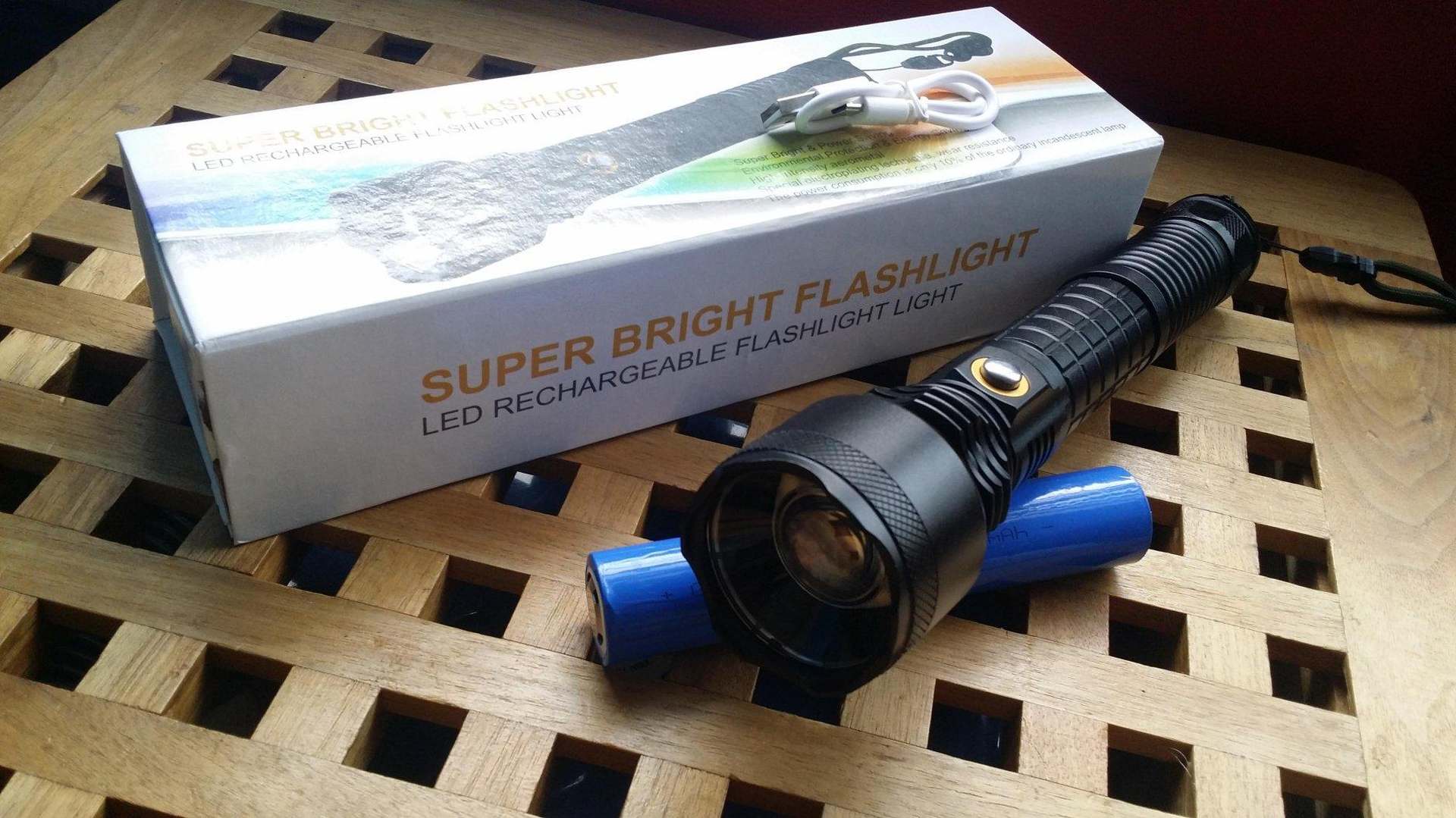 POLICE T 6 led baterijska lampa 24 cm punjiva 12000 mah - Slika 3
