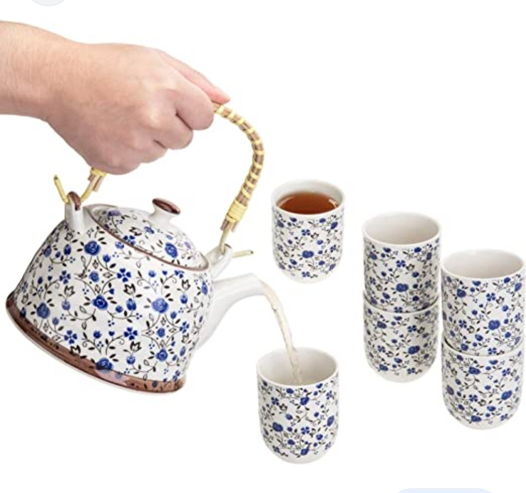Porcelanski cajnik sa 6 solja