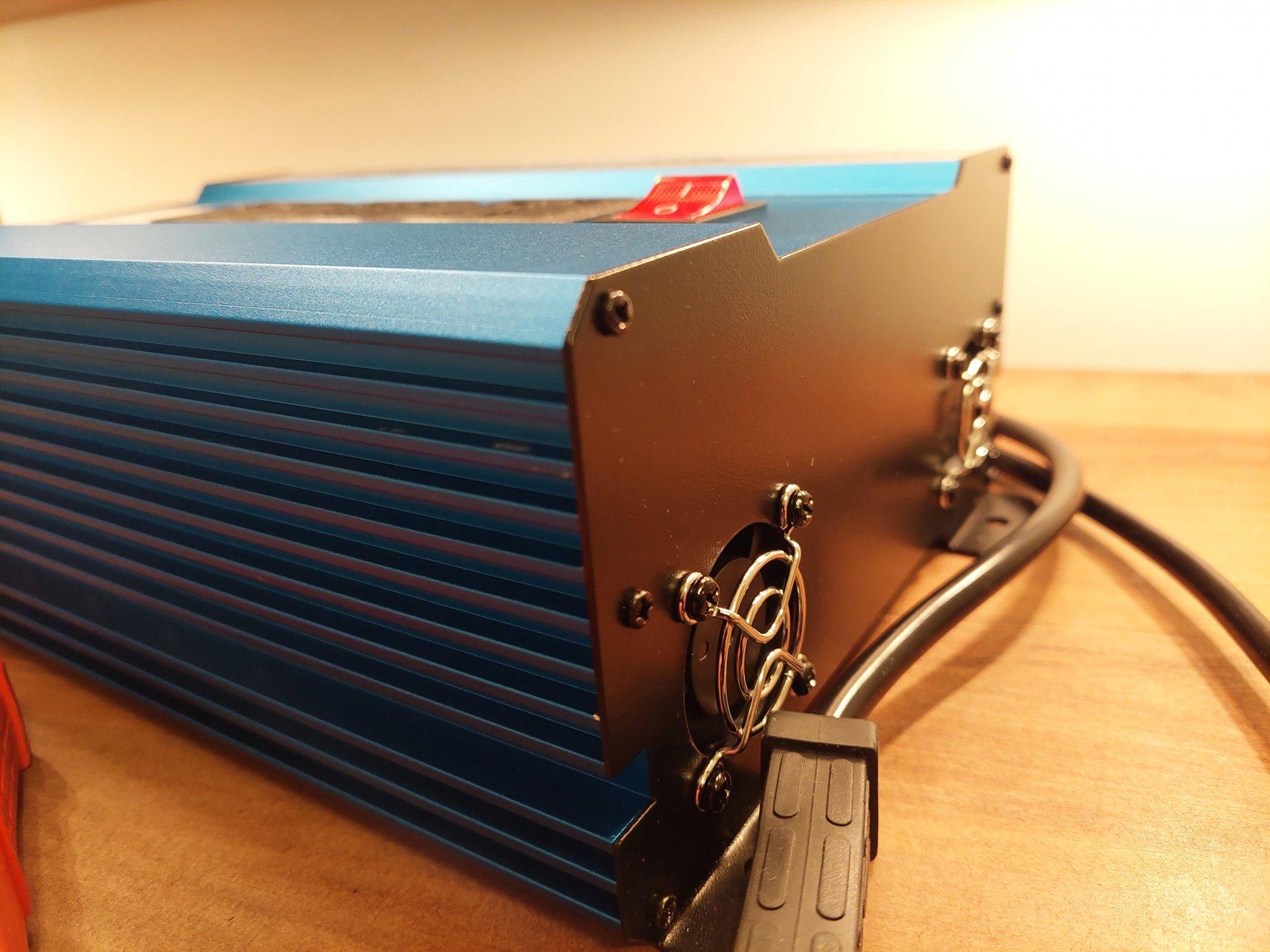 Pretvarac napona sa 12V na 220V inverter od 1000 do 6000 w