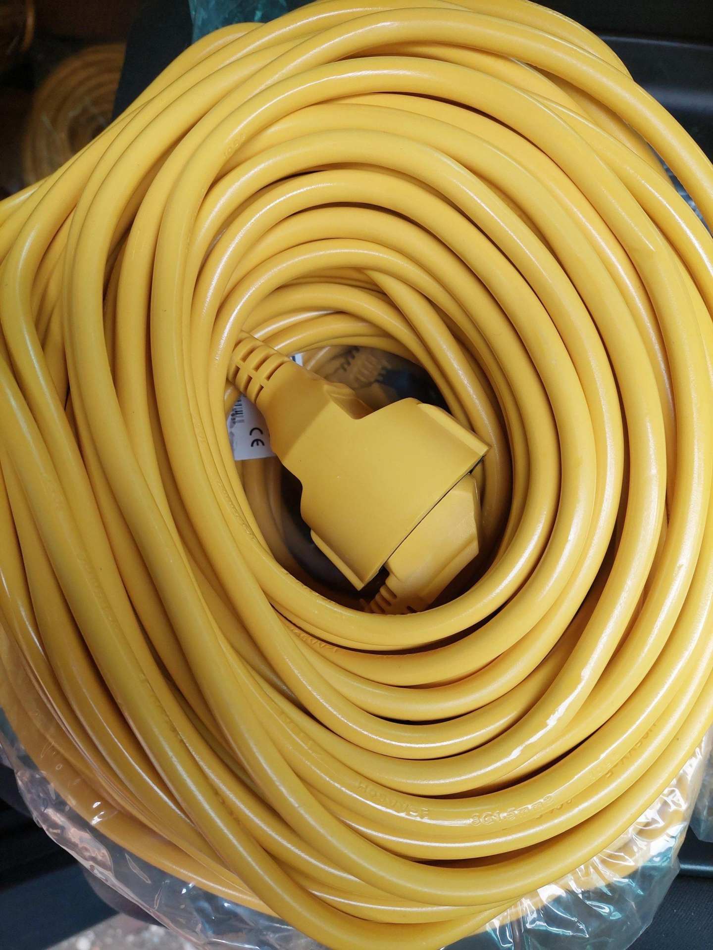 Produzni kablovi za struju 30m  50 m 3×1.5 kabl kabel