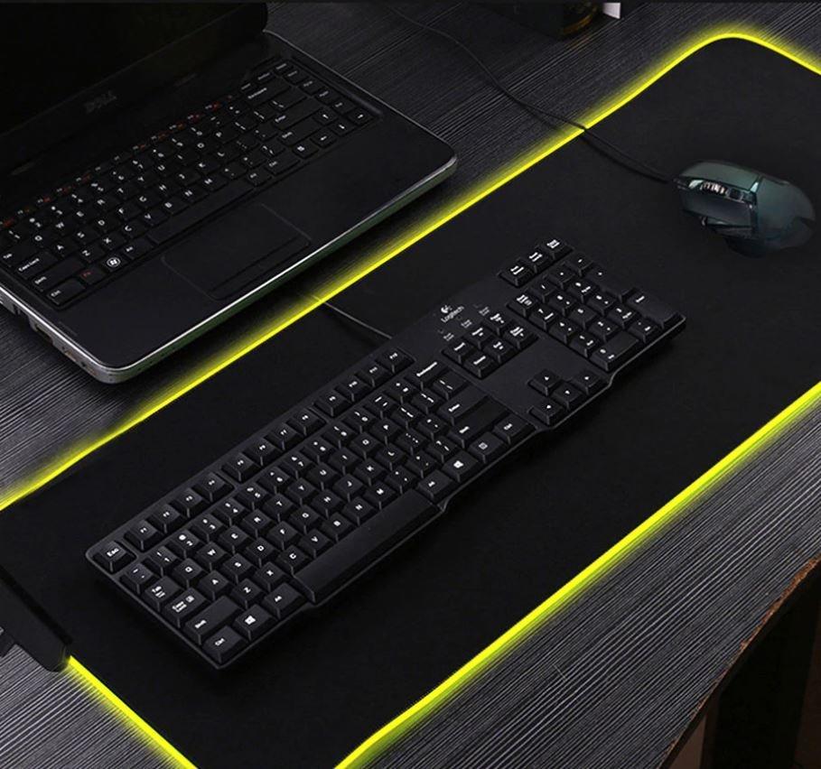 RGB PODLOGA Rgb podloga za mis Podloga za tastature RGB PODLOGA Rgb podloga za mis Podloga za tastature