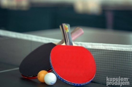 Reket za stoni tenis 2 reketa i 3 loptice