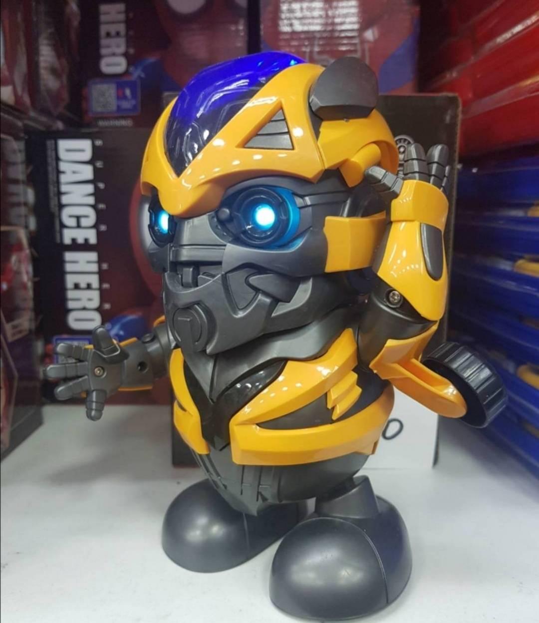 Robot koji igrapomera ruke i noge i prica  Robot koji igrapomera ruke i noge i prica