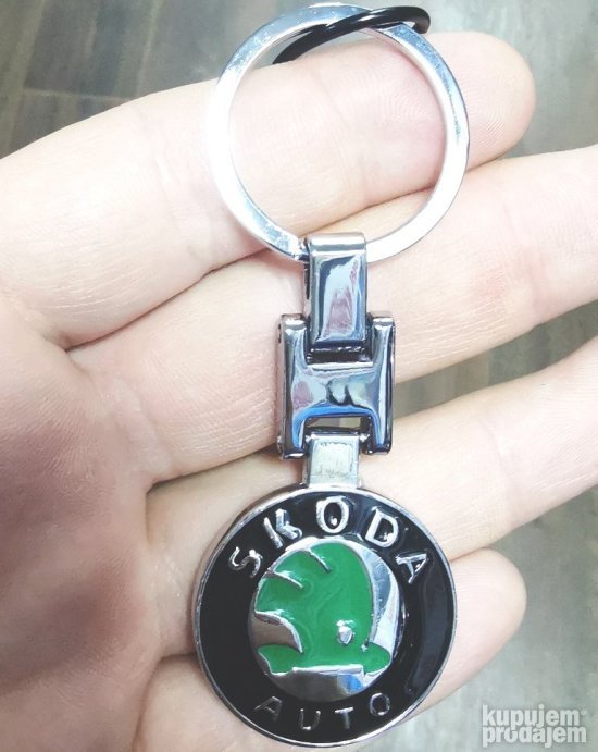 SKODA metalni privezak