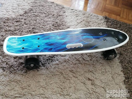 Skejtbord penibord 56cm svetleci tockovi