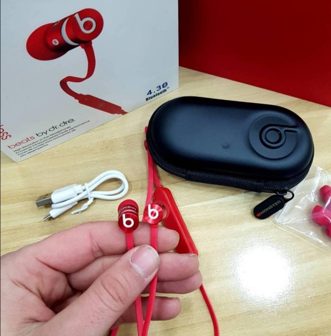 Slusalice Beats by Dr Dre crne i crvene Slusalice Beats by Dr Dre crne i crvene