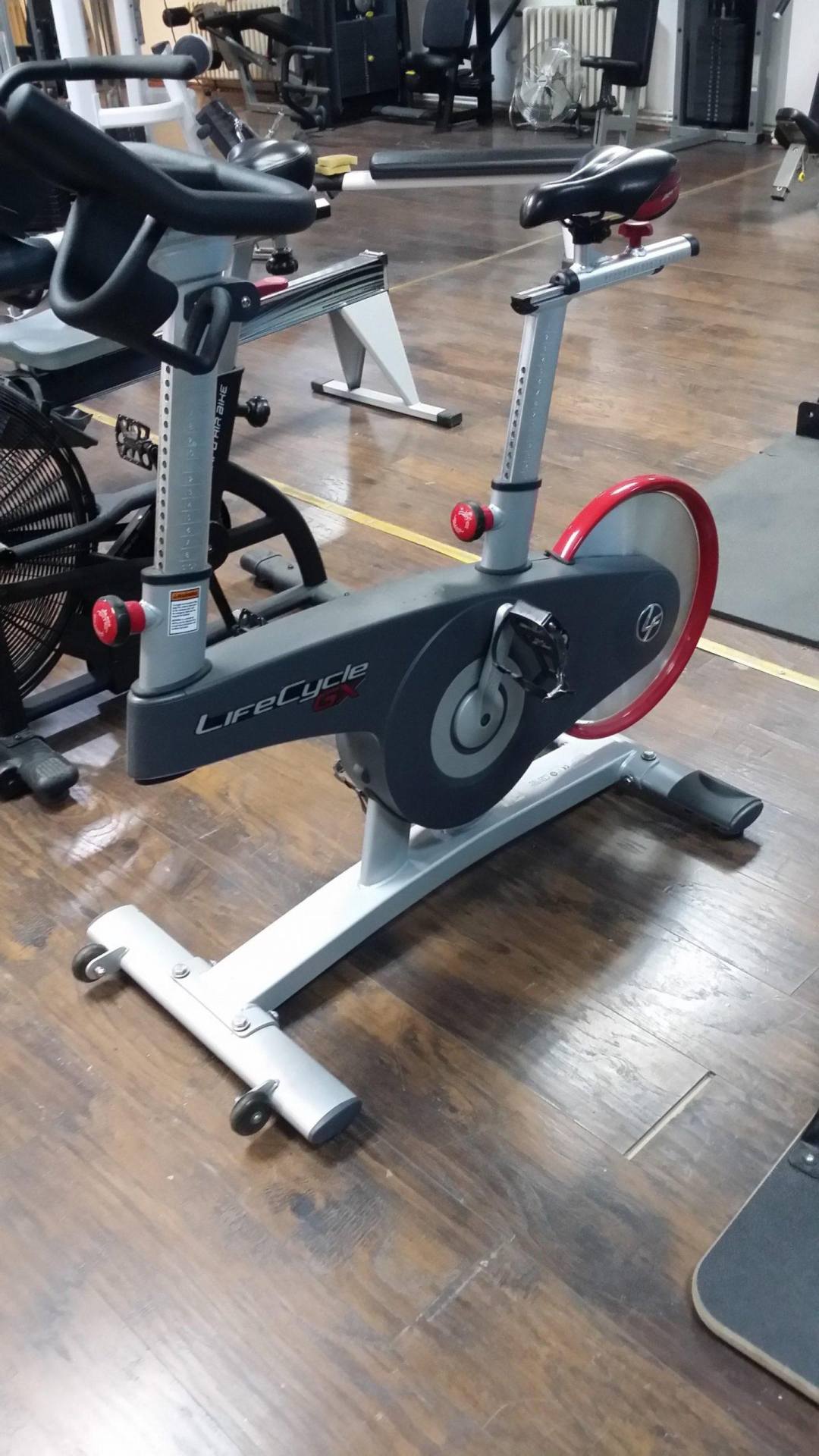Sobni bicikl spiner Life Fitness spinnig bike sa kompjuterom Sobni bicikl spiner Life Fitness spinnig bike sa kompjuterom