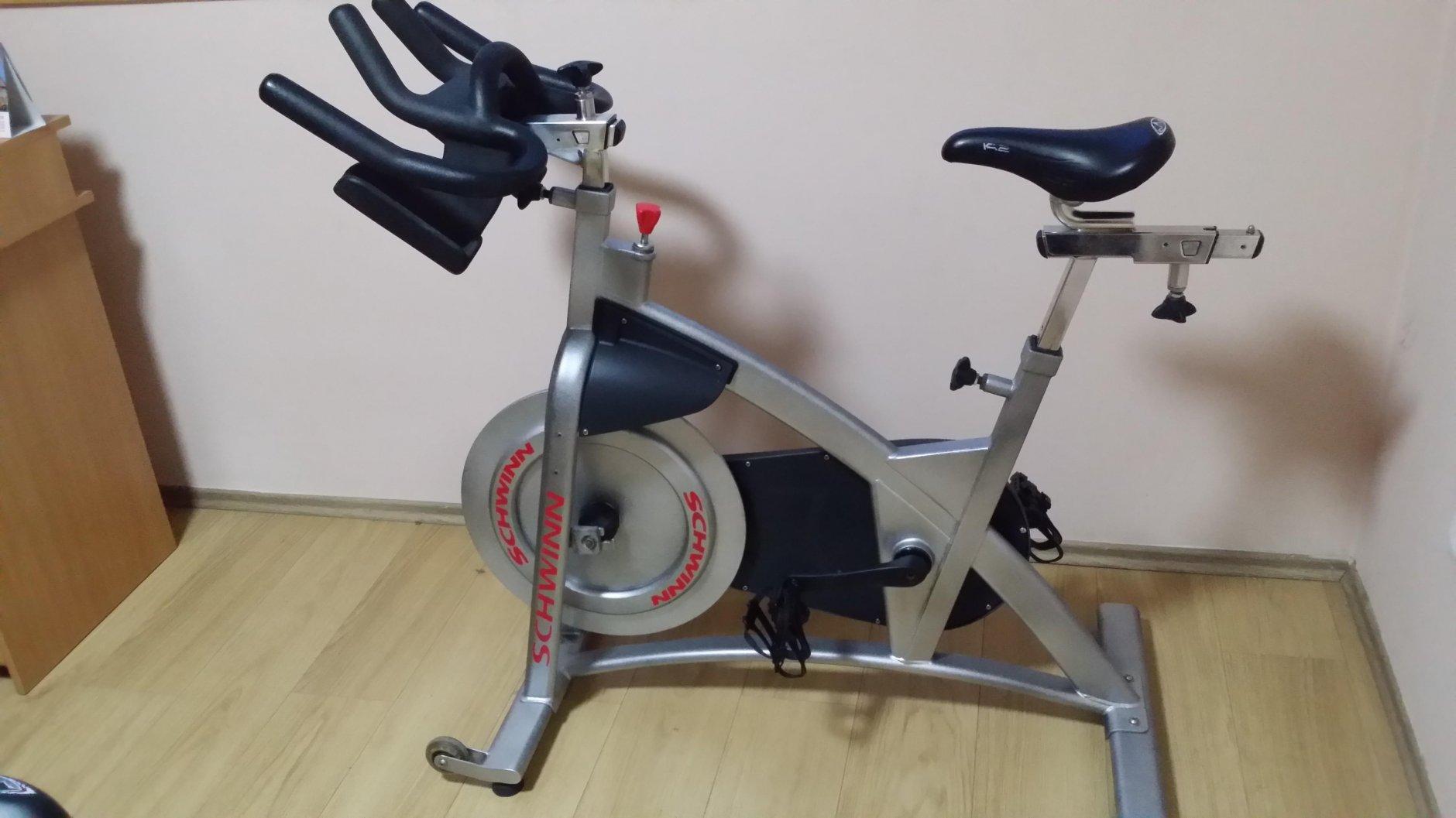 Sobni bicikl spiner Schwinn ac sport Reparirano Sobni bicikl spiner Schwinn ac sport Reparirano