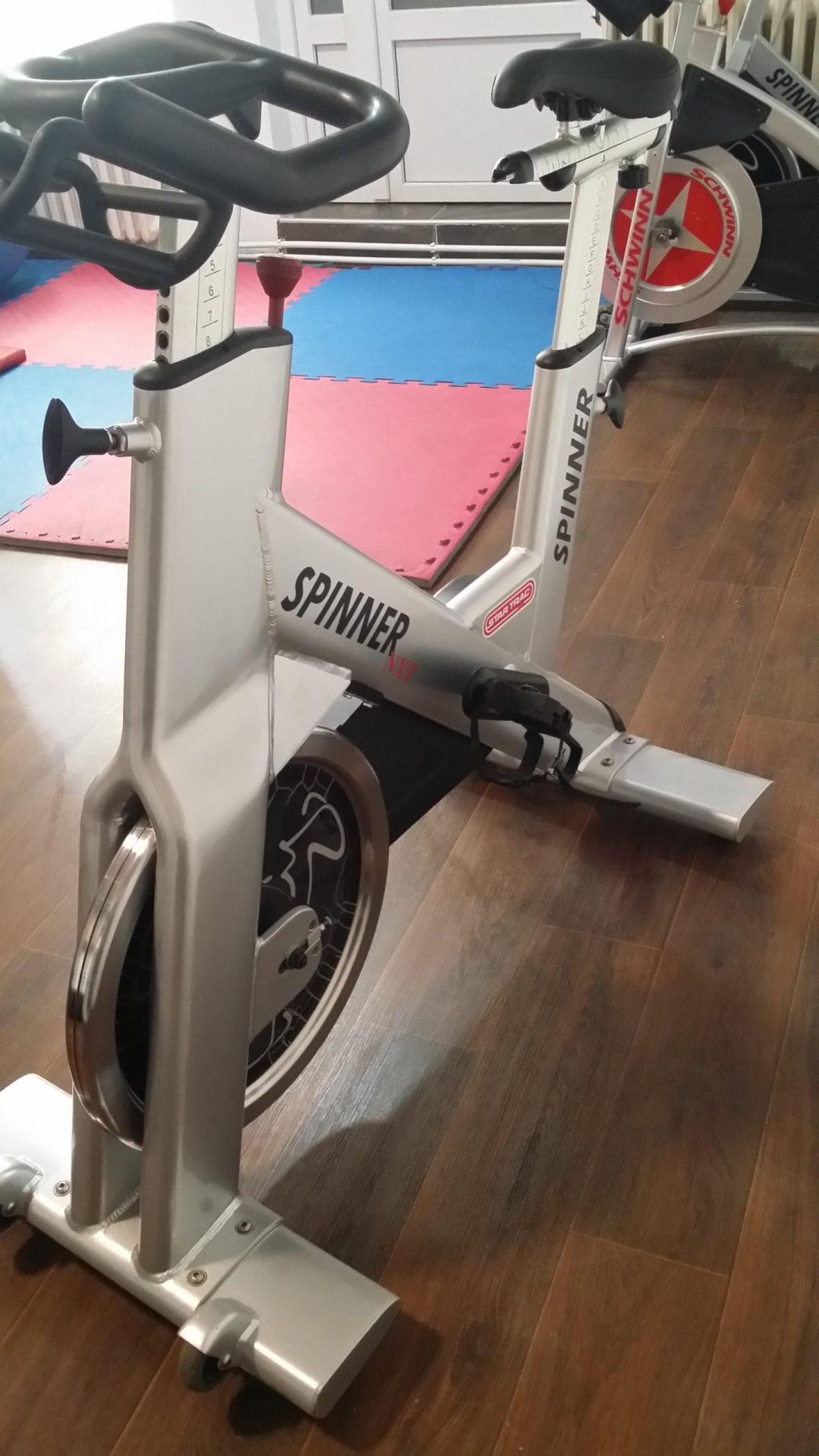 Sobni bicikl spiner Star Trac NXT spinning bike Sobni bicikl spiner Star Trac NXT spinning bike - Slika 3
