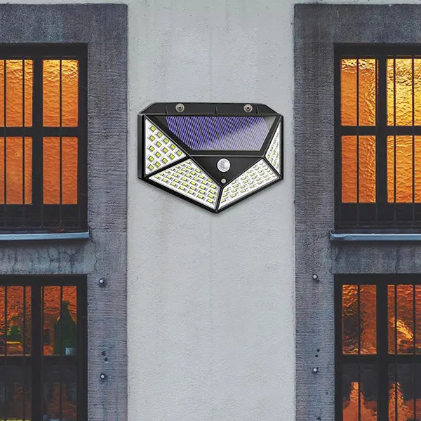 Solarni reflektor sa senzorom 100 led dioda
