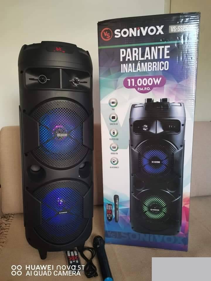 Sonivox Veliki Bluetooth karaoke zvucnik i Bezicni mikrofon