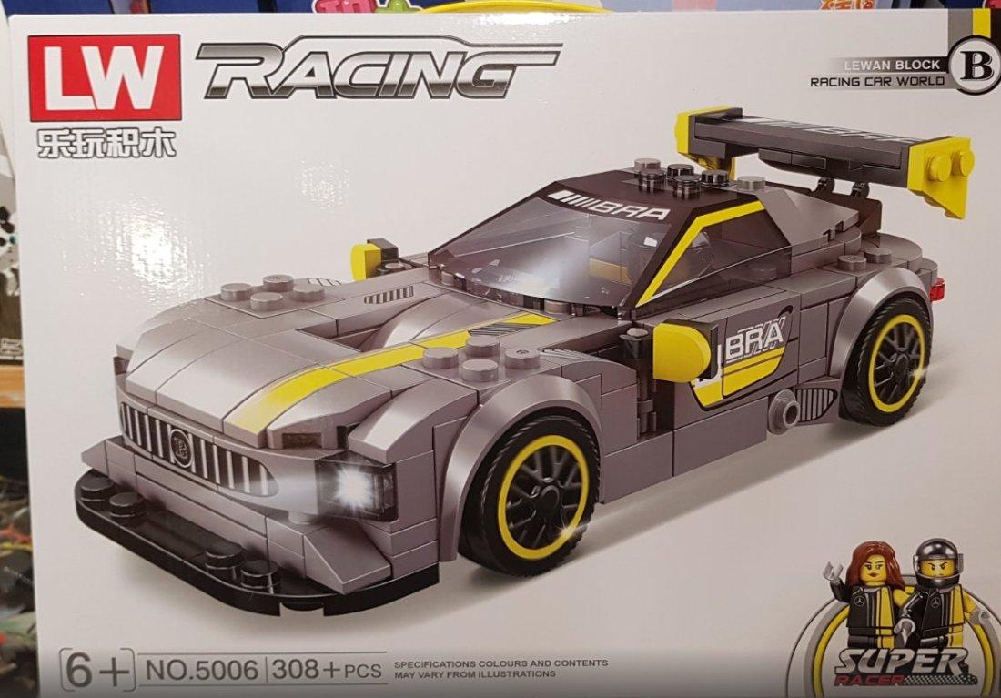 Sportski auto od kockica Sportski auto od kockica