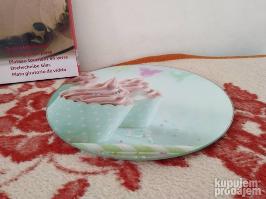 Stalak stakleni za torte