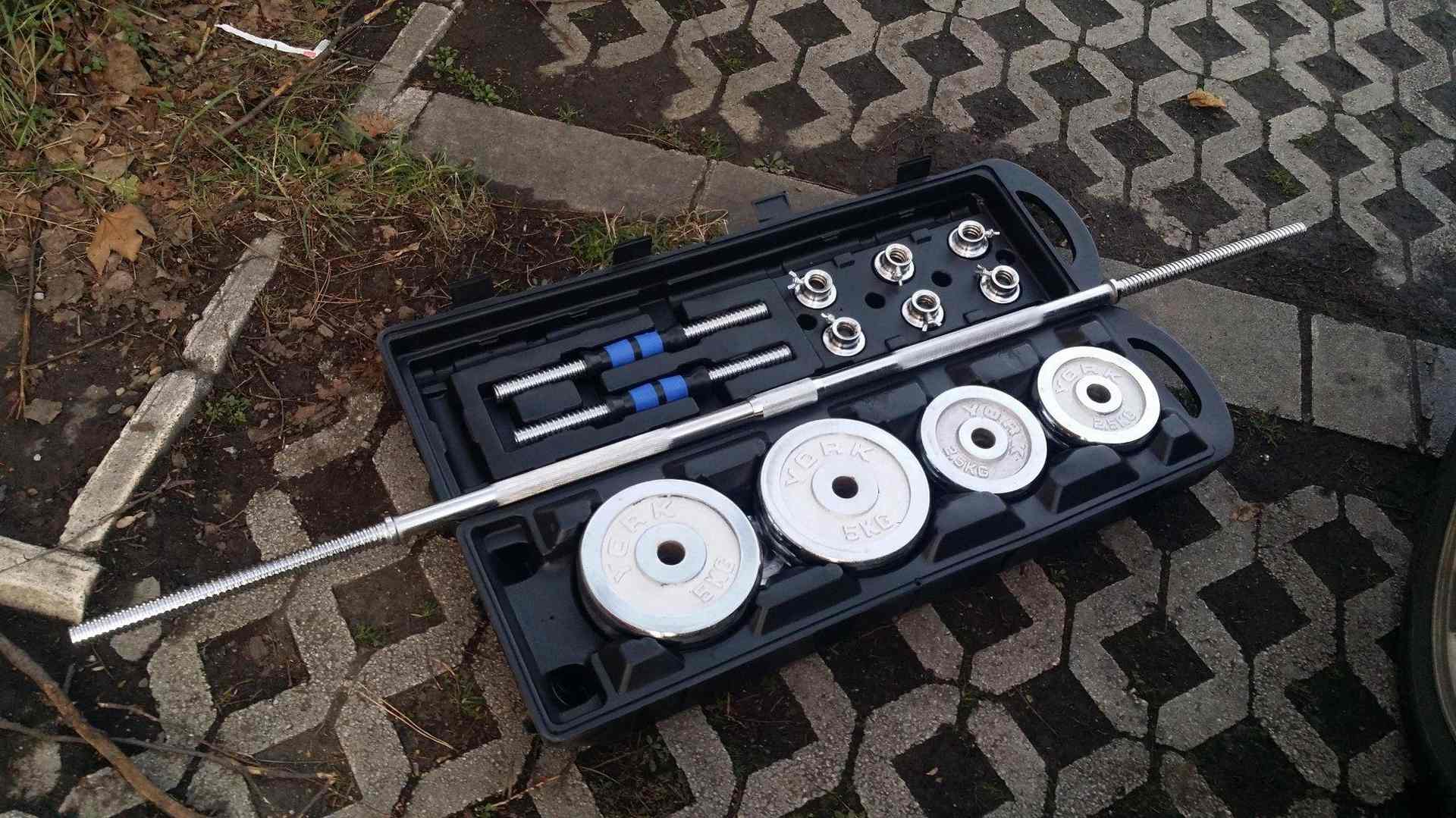 Tegovi Bucice Set 50 kg u orginalnom koferu Tegovi Bucice Set 50 kg u orginalnom koferu