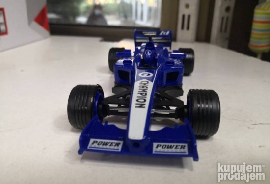 Tracka formula F1 plava