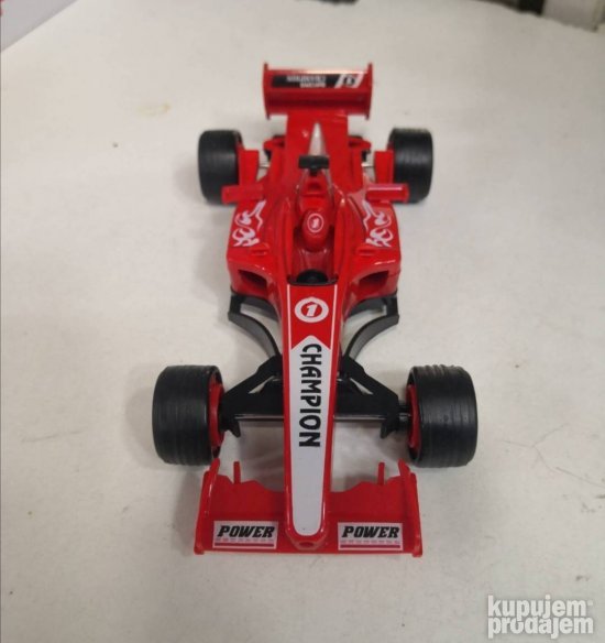 Trkacka formula F1 crvena