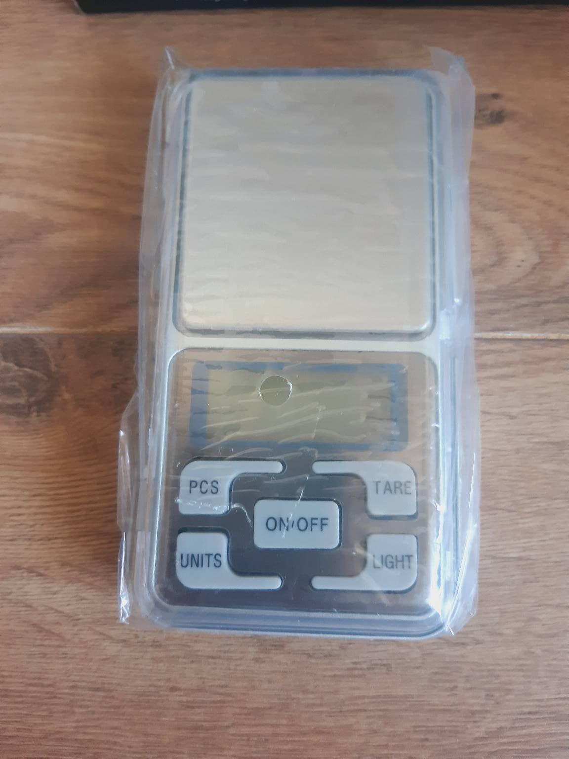 Vagica digitalna precizna MH 200 Vagica digitalna precizna MH 200