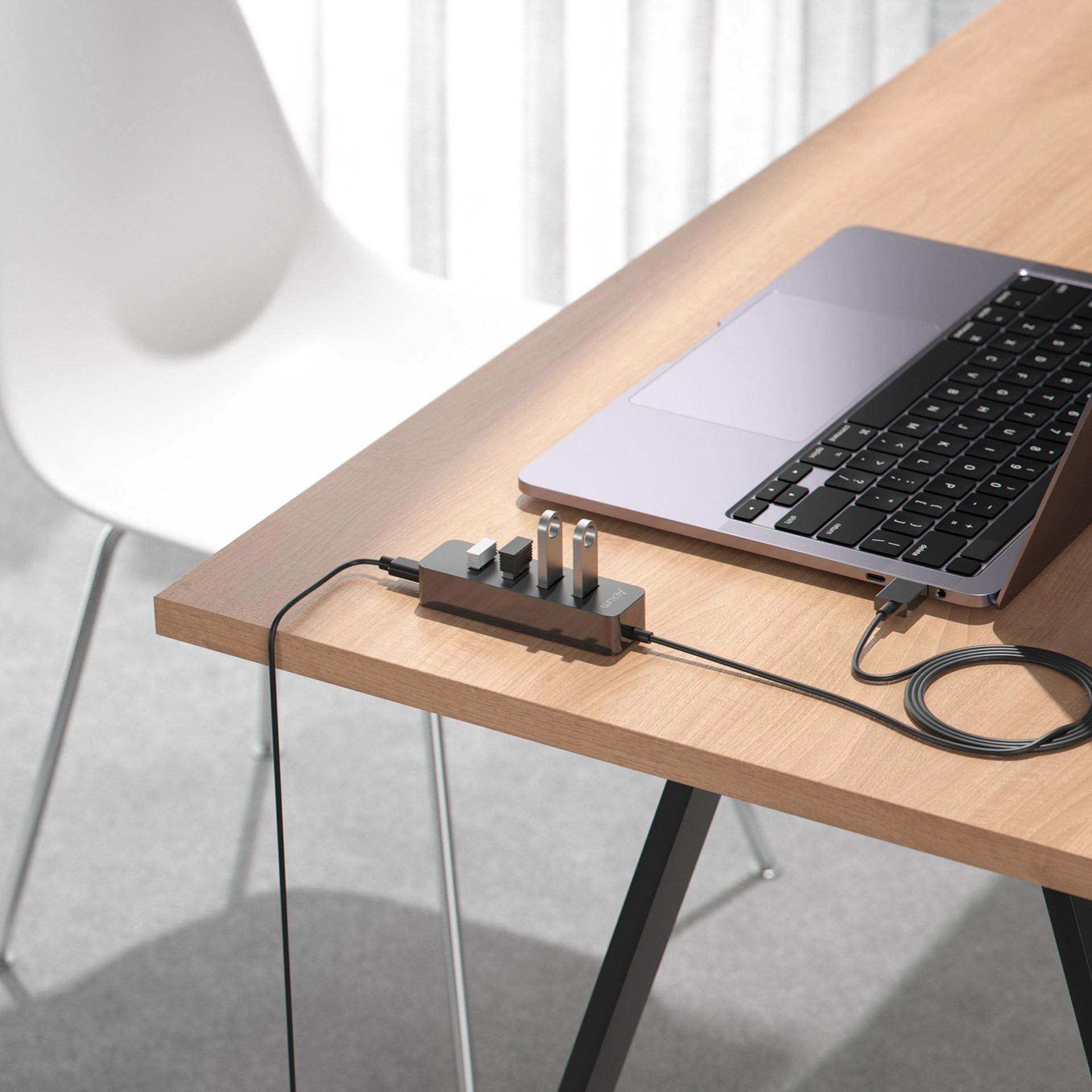 Velika brzina sa 4 porta 2.0 USB HUB i LED